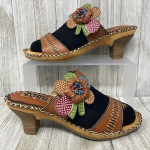 L' ARTISTE Oceanside Florals Accents Brown Leather Slip On Sandals US 8.5 EU 39